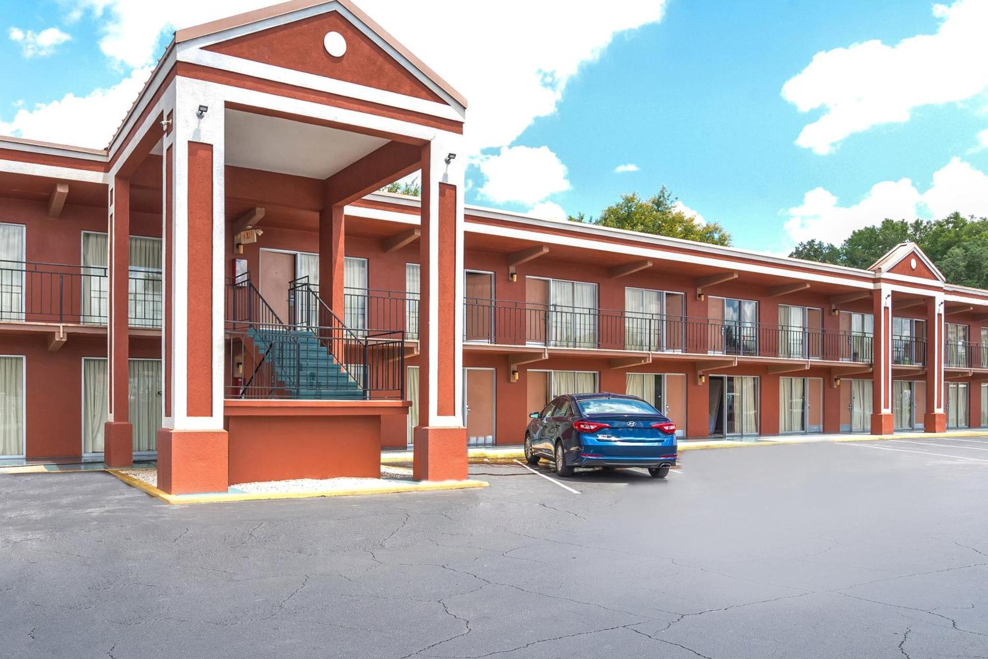 Oyo Hotel Mustang Silver Spring Fl Silver Springs Eksteriør billede